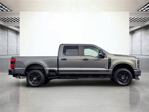 Certified 2024 Ford F250 XL w/ STX Appearance Package AWD/4WD image 5