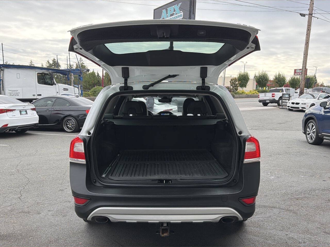 Used 2016 Volvo XC70 T5 Premier w/ Proximity Package AWD/4WD image 6