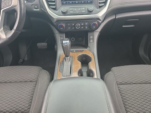 Used 2017 GMC Acadia SLE FWD image 21