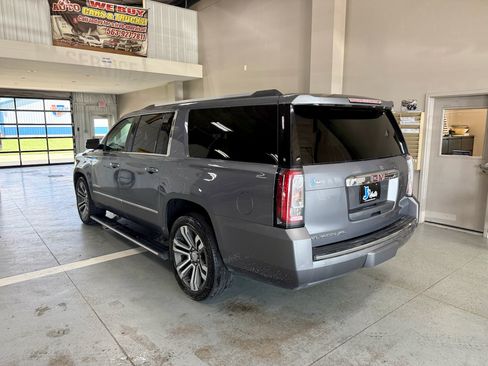 Used 2019 GMC Yukon XL Denali w/ Denali Ultimate Package AWD/4WD image 5