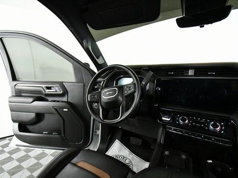 Used 2025 GMC Sierra 2500 AT4 w/ AT4 Premium Plus Package image 20