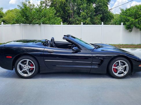 Used 2003 Chevrolet Corvette Convertible w/ Preferred Equipment Group1 RWD image 9