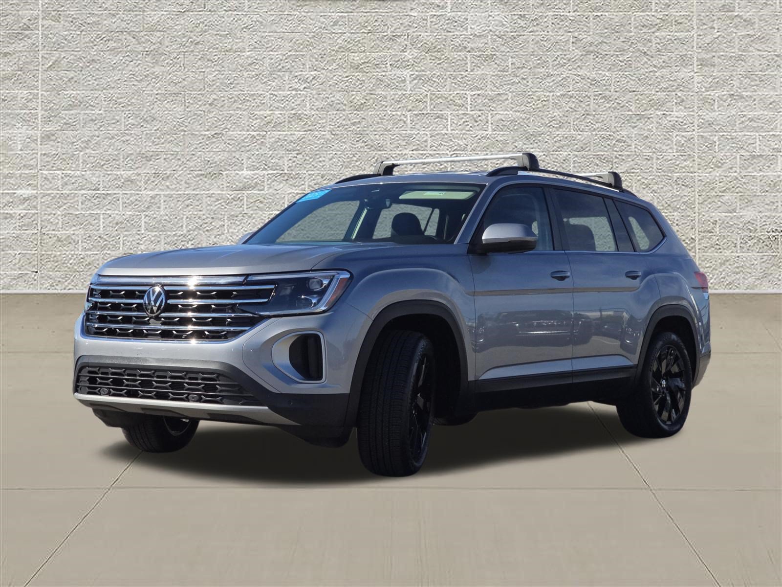 Certified 2025 Volkswagen Atlas SE AWD/4WD image 3