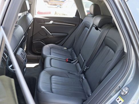 Used 2019 Audi Q5 2.0T Premium w/ Convenience Package AWD/4WD image 30