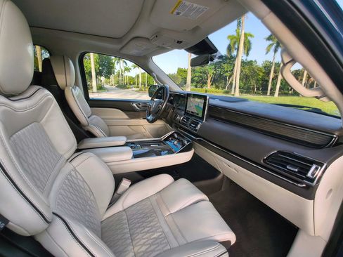 Used 2020 Lincoln Navigator L Black Label AWD/4WD image 41