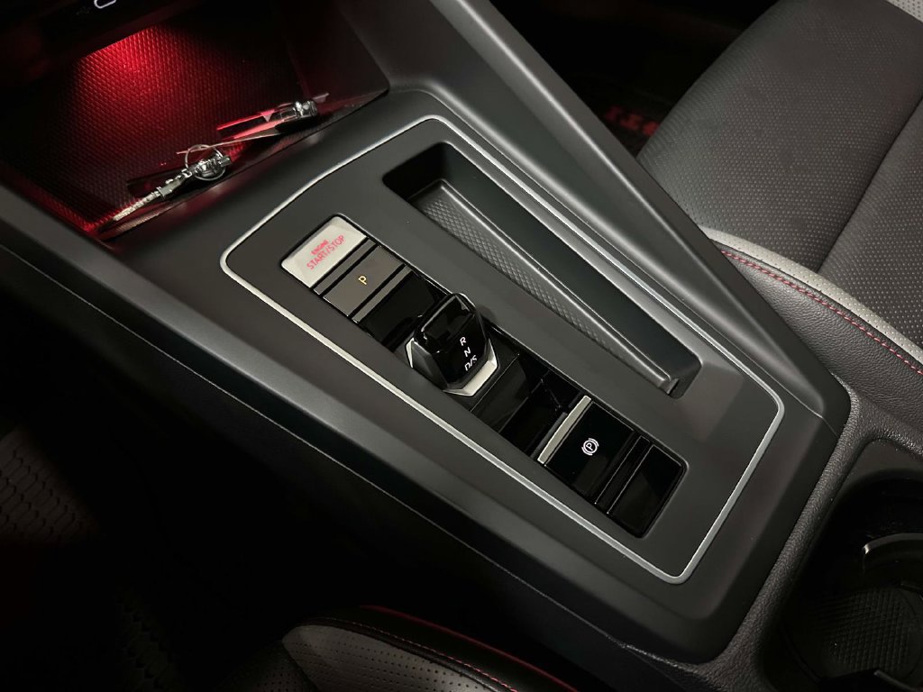 Used 2022 Volkswagen GTI Autobahn FWD image 29