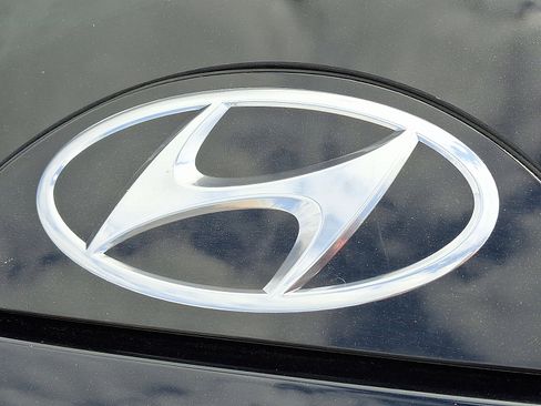 Certified 2024 Hyundai Tucson Limited image 30