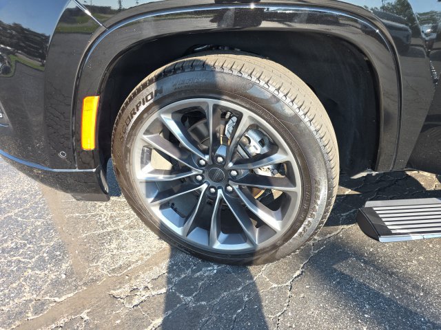 Used 2025 Jeep Grand Wagoneer Series II Obsidian w/ Quick Order Packagew 28T AWD/4WD image 50