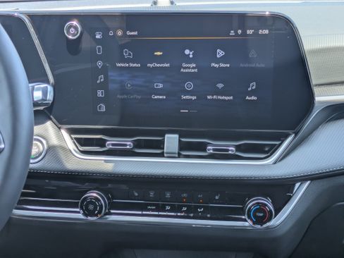 New 2026 Chevrolet Equinox LT w/ Safety and Technology Package FWD image 5