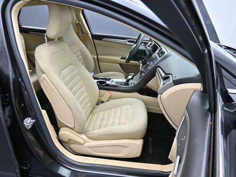 Used 2013 Ford Fusion SE image 27