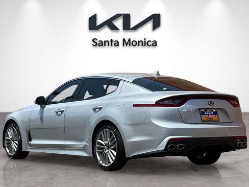Used 2018 Kia Stinger RWD image 3