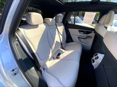Used 2026 Mercedes-Benz GLC 300 4MATIC image 16