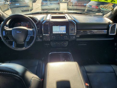 Used 2017 Ford F250 Lariat w/ Lariat Ultimate Package AWD/4WD image 31