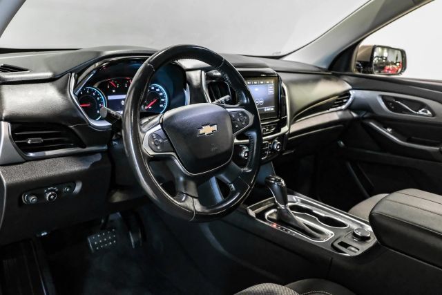 Used 2020 Chevrolet Traverse LT FWD image 4
