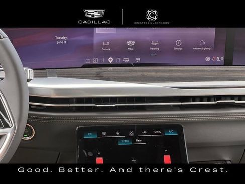 Certified 2025 Cadillac Escalade ESV Premium Luxury w/ LPO, Floor Liner Package AWD/4WD image 18