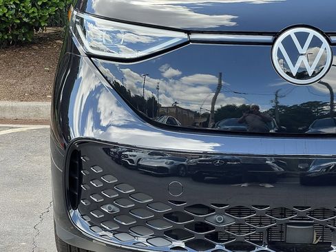 Used 2025 Volkswagen ID. Buzz Pro S image 4