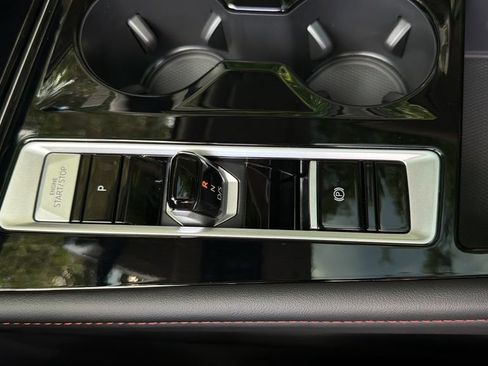 New 2026 Volkswagen Atlas Peak Edition AWD/4WD image 15