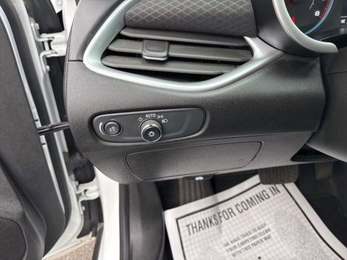 Used 2023 Chevrolet Malibu LT image 18