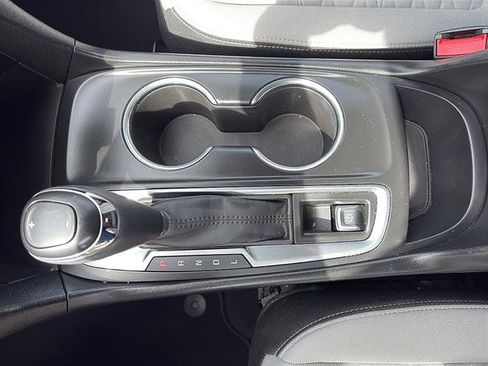 Used 2018 Chevrolet Equinox LT FWD image 31