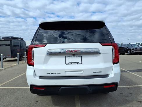 Used 2023 GMC Yukon SLE w/ Gmc Pro Safety Plus Package image 6