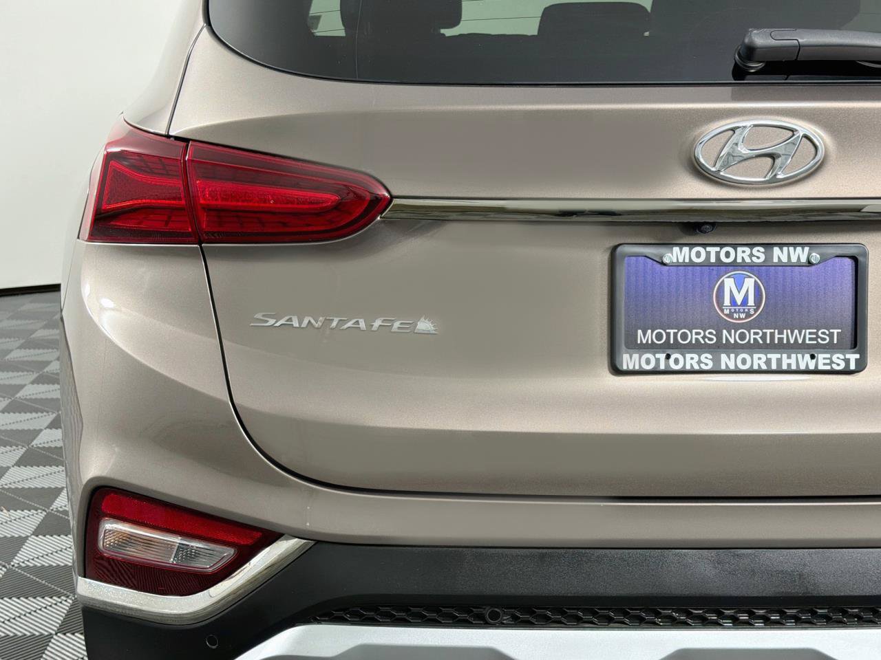 Used 2020 Hyundai Santa Fe Limited AWD/4WD image 23