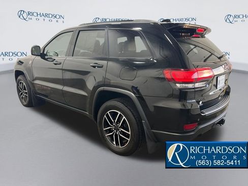 Used 2020 Jeep Grand Cherokee Trailhawk image 3