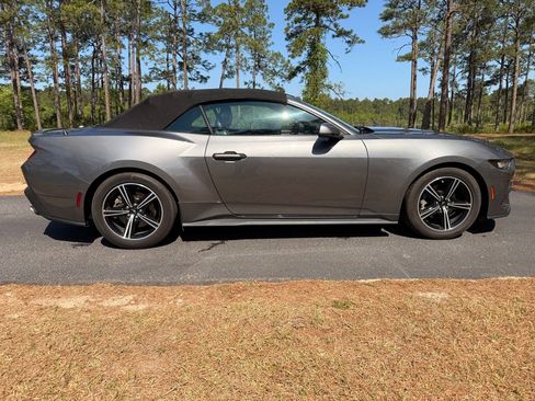 Used 2024 Ford Mustang Premium RWD image 6