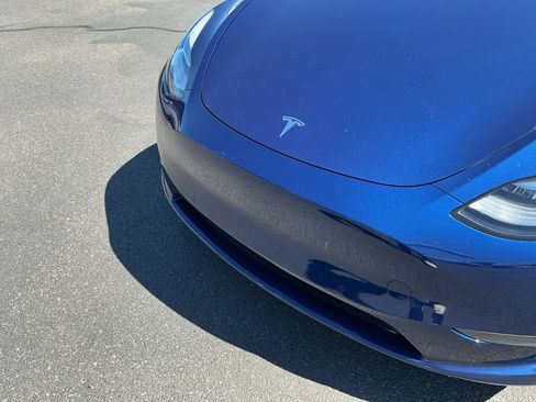 Used 2022 Tesla Model Y Long Range AWD/4WD image 4