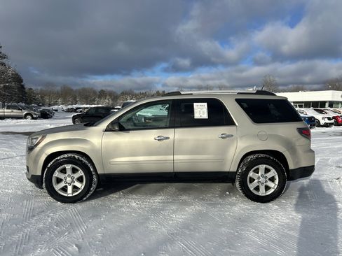 Used 2016 GMC Acadia SLE image 7