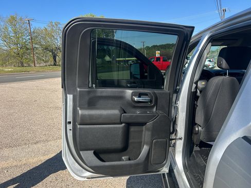 Used 2023 Chevrolet Silverado 2500 Custom w/ Custom Value Package image 36