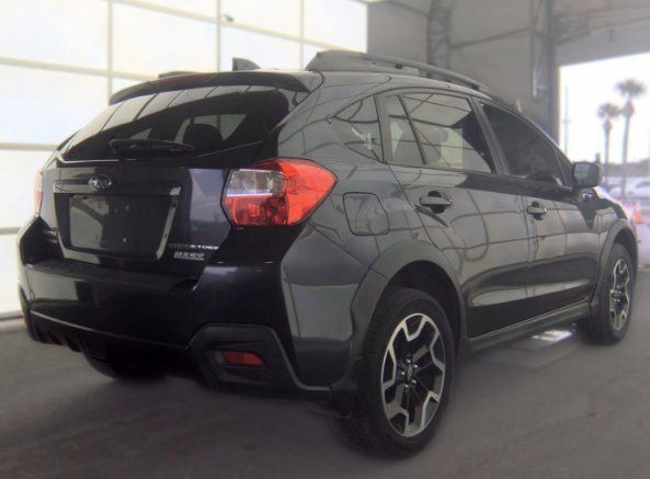 Used 2017 Subaru Crosstrek 2.0i Premium AWD/4WD image 5