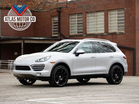 Used 2011 Porsche Cayenne Sport Utility 4D image 1