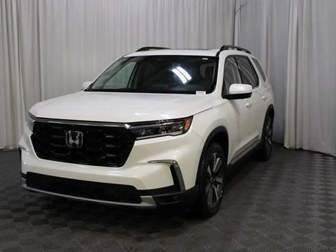 Used 2024 Honda Pilot Elite image 35