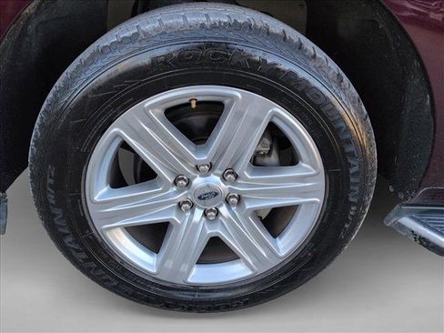 Used 2020 Ford Expedition XLT w/ Equipment Group 202A image 25