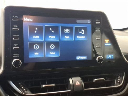 Used 2019 Toyota C-HR XLE image 13