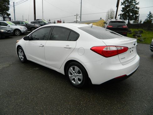 Used 2015 Kia Forte LX w/ Popular Package image 6