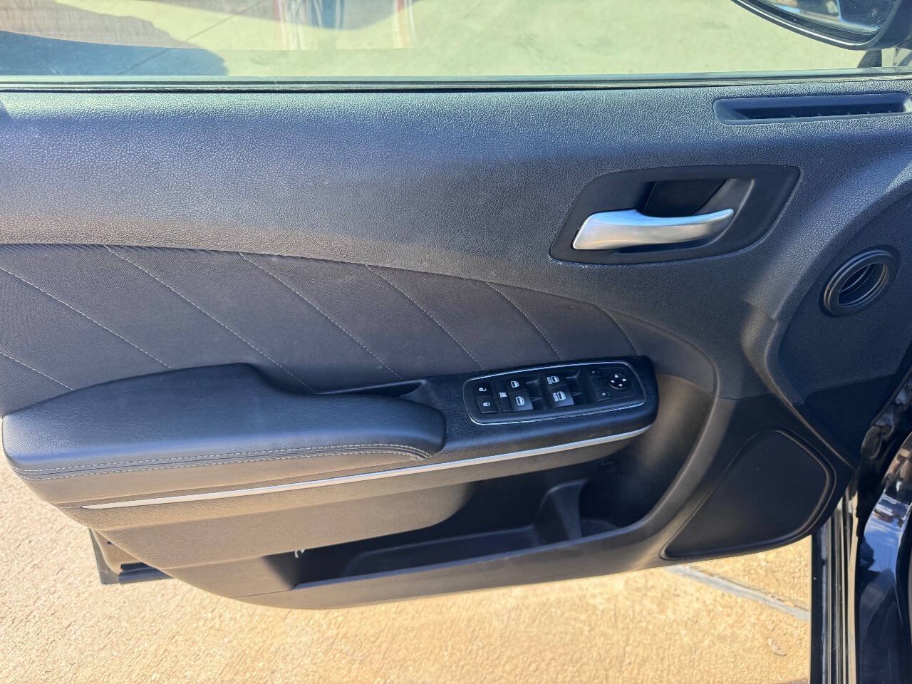 Used 2019 Dodge Charger R/T RWD image 16