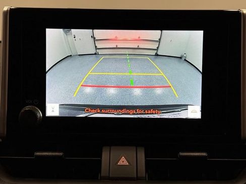Used 2024 Toyota RAV4 XLE FWD image 27