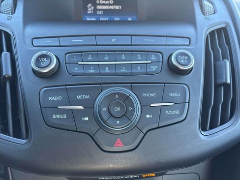 Used 2018 Ford Focus SE image 19