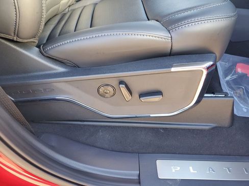 New 2026 Ford F250 Platinum image 32