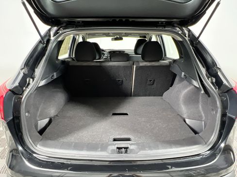 Used 2017 Nissan Rogue Sport SV w/ SV Premium Package image 34