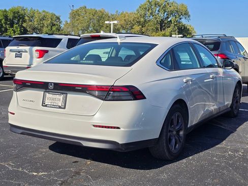 Used 2023 Honda Accord EX image 7