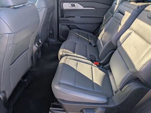 New 2025 Ford Explorer Active w/ Active Comfort Package image 14