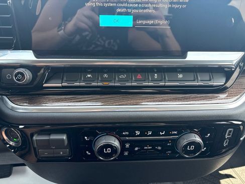 New 2026 Chevrolet Silverado 1500 RST w/ RST Select Package AWD/4WD image 22