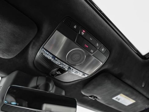 Used 2025 Mercedes-Benz G 550 w/ Exclusive Interior Package image 39