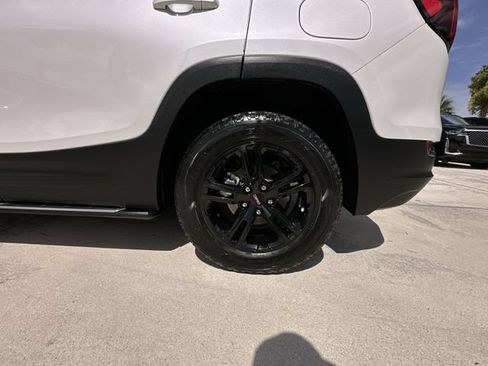 Certified 2022 GMC Terrain AT4 w/ Tech Package AWD/4WD image 18