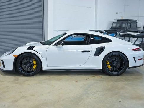 Used 2019 Porsche 911 GT3 RS RWD image 8