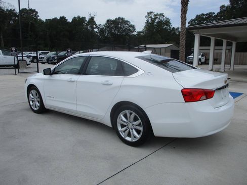 Used 2019 Chevrolet Impala LT FWD image 4