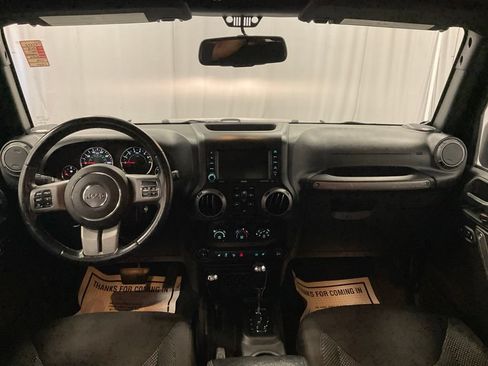 Used 2016 Jeep Wrangler Unlimited Sport AWD/4WD image 4