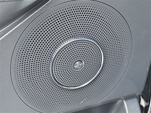 Used 2023 Ford Expedition Max Limited image 9